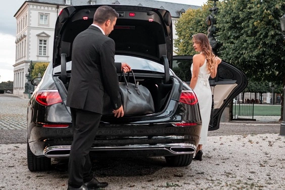 Chauffeur Limo Service in USA